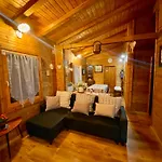 Chalet Nel Bosco LʼAquila