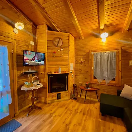 Casa Nel Bosco * LʼAquila